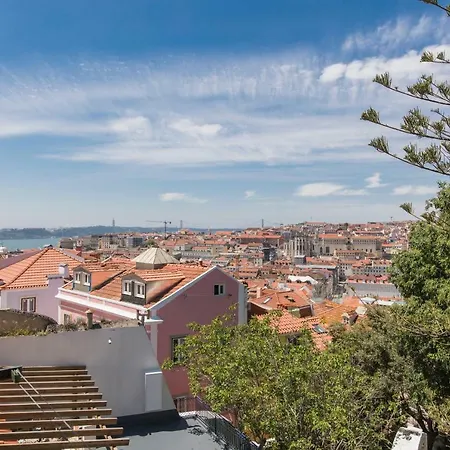 Appartamento The Castle Life In 3bdr Lisbona