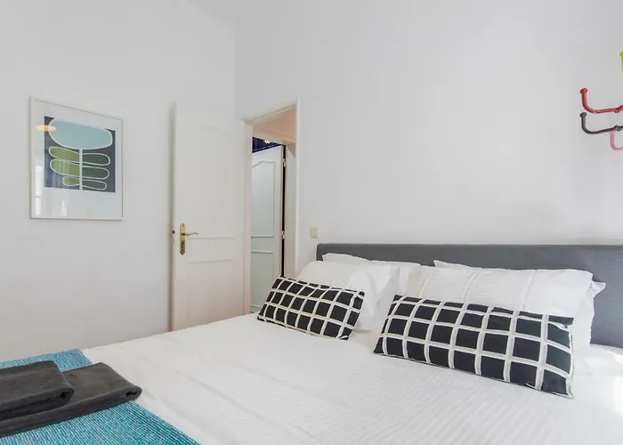 Апартаменти The Castle Life In 3bdr