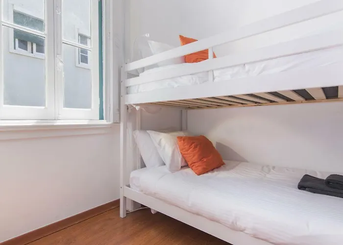 The Castle Life In 3bdr Апартаменти Лісабон